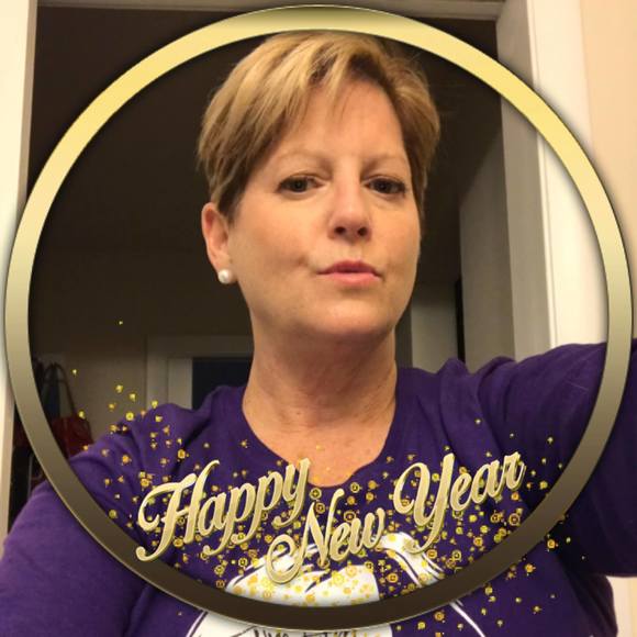 Meet your Posher, Laura - Picture 1 of 1